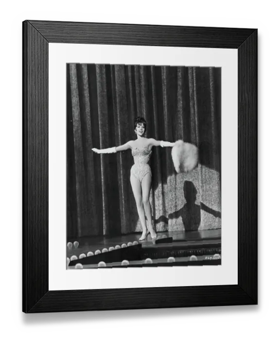 Framed Print : Gypsy. Actress Natalie Wood in a scene from the movie Gypsy, 1962 Framed Print : Gypsy. Actress Natalie Wood in a scene from the movie Gypsy, 1962