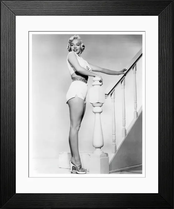 Framed Print : Marilyn Monroe In The Seven Year Itch Framed Print : Marilyn Monroe In The Seven Year Itch