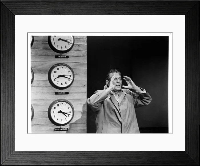 Framed Print : Peter Finch In Network Framed Print : Peter Finch In Network