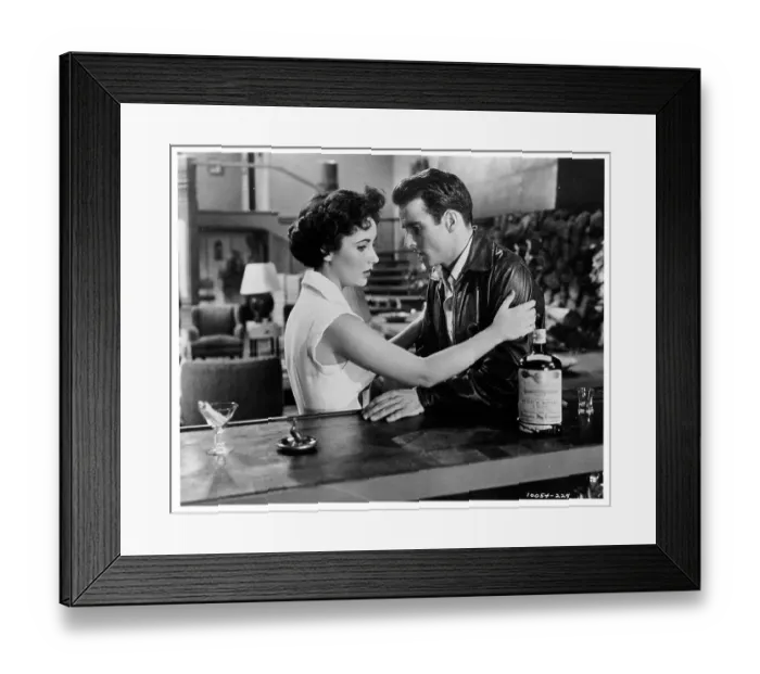 Framed Print : Elizabeth Taylor And Montgomery Clift In A Place In The Sun Framed Print : Elizabeth Taylor And Montgomery Clift In A Place In The Sun