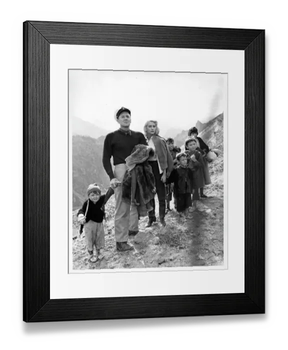 Framed Print : Van Johnson And Martine Carol In Action Of The Tiger Framed Print : Van Johnson And Martine Carol In Action Of The Tiger