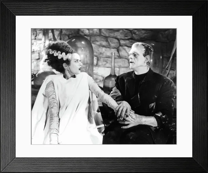 Framed Print : Elsa Lanchester And Boris Karloff In Bride Of Frankenstein Framed Print : Elsa Lanchester And Boris Karloff In Bride Of Frankenstein