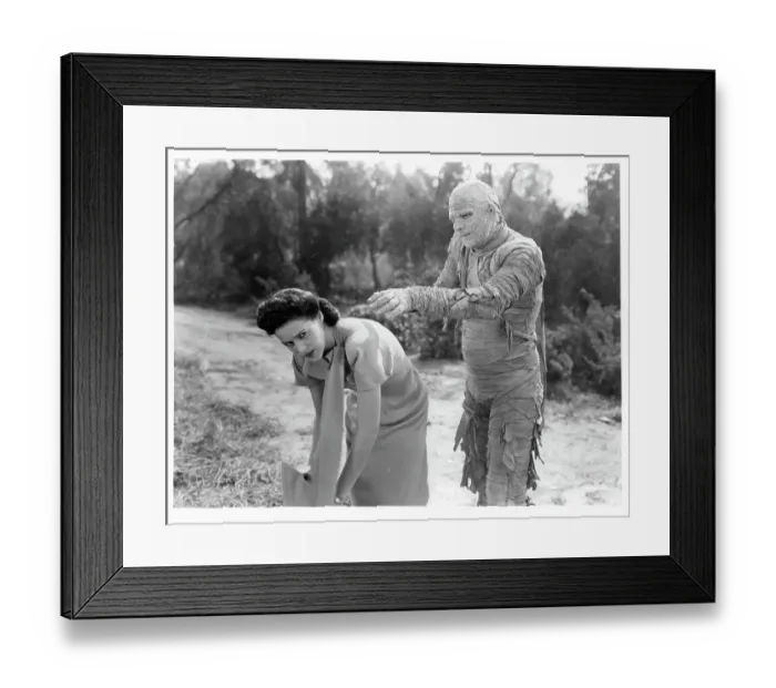 Framed Print : Virginia Christine And Lon Chaney Jr In The Mummy's Curse Framed Print : Virginia Christine And Lon Chaney Jr In The Mummy's Curse