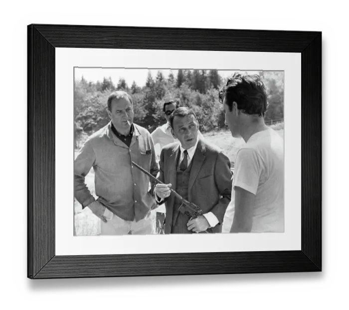 Framed Print : Frank Sinatra In The Naked Runner Framed Print : Frank Sinatra In The Naked Runner