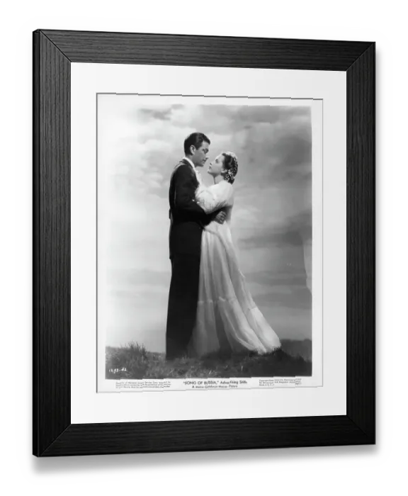 Framed Print : Robert Taylor And Susan Peters In Song Of Russia Framed Print : Robert Taylor And Susan Peters In Song Of Russia