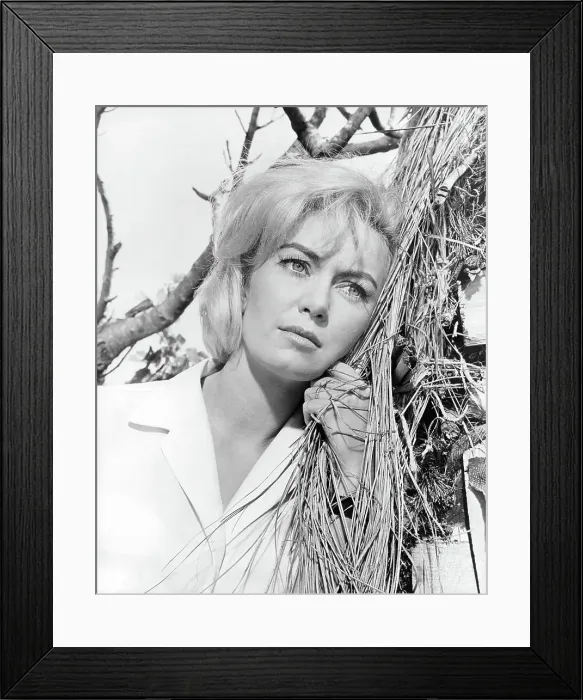 Framed Print : Janette Scott In Crack In The World Framed Print : Janette Scott In Crack In The World