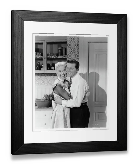 Framed Print : Doris Day And Gordon MacRae In By The Light Of The Silvery Moon Framed Print : Doris Day And Gordon MacRae In By The Light Of The Silvery Moon