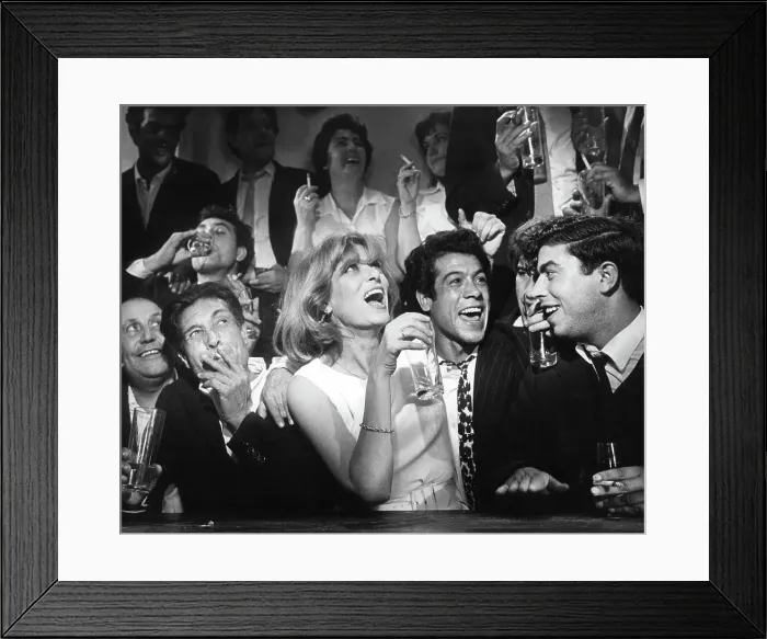 Framed Print : Melina Mercouri In 10:30 P.M. Summer