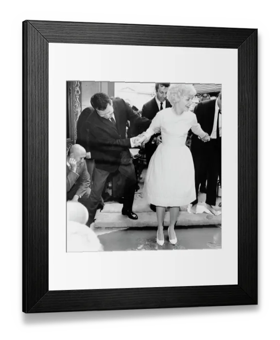Framed Print : Joanne Woodward Framed Print : Joanne Woodward