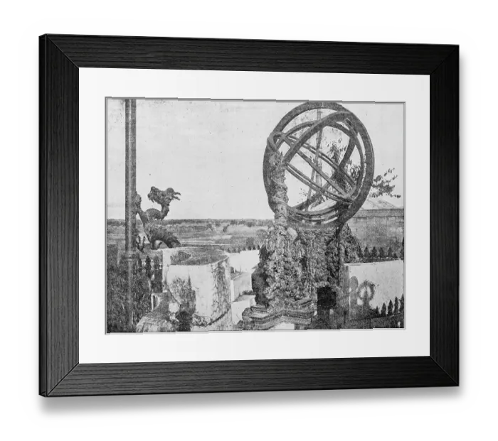 Framed Print : Antique photograph: Astronomical Instrument, India Framed Print : Antique photograph: Astronomical Instrument, India