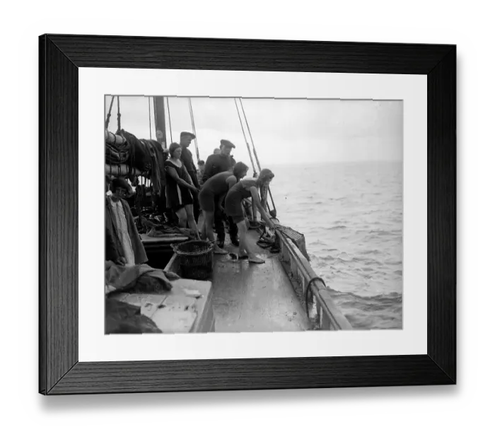 Framed Print : Oyster Fishing