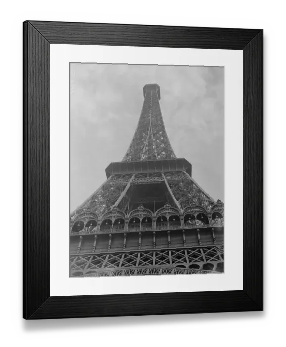 Framed Print : Eiffel Tower Framed Print : Eiffel Tower
