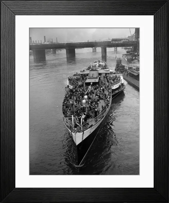 Framed Print : Pleasure Launch Framed Print : Pleasure Launch