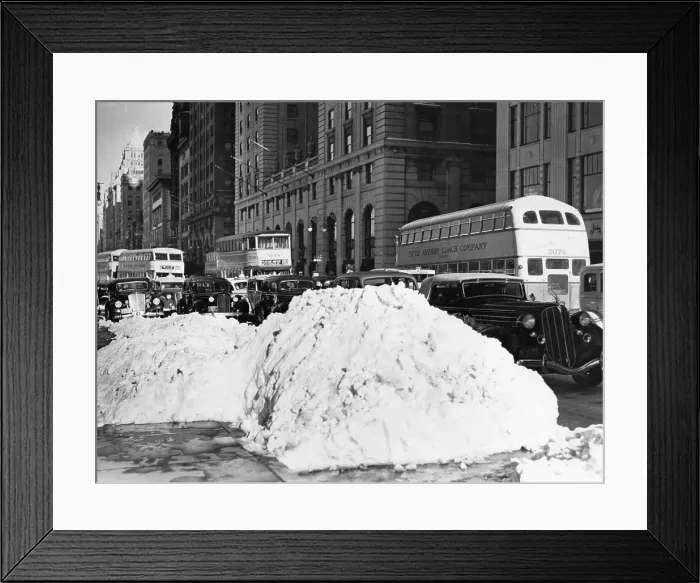 Framed Print : New York Snow Framed Print : New York Snow