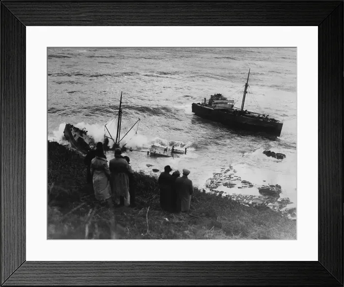 Framed Print : St Ives Shipwreck Framed Print : St Ives Shipwreck