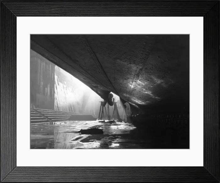 Framed Print : Liner Refit Framed Print : Liner Refit