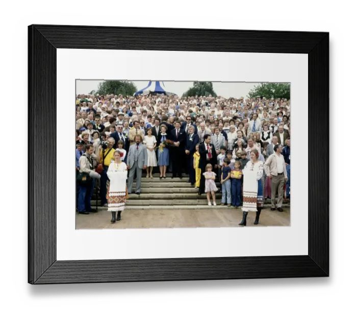 Framed Print : Ronald And Nancy Reagan Framed Print : Ronald And Nancy Reagan