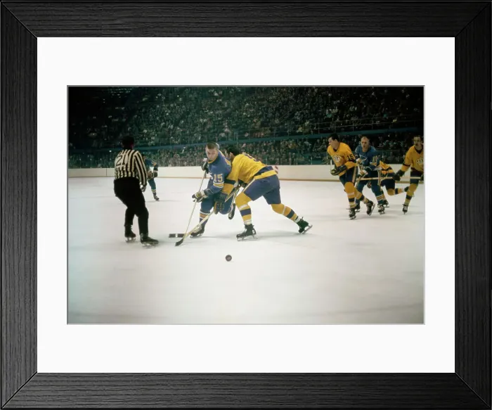 Framed Print : St Louis Blues Vs Los Angeles Kings Framed Print : St Louis Blues Vs Los Angeles Kings