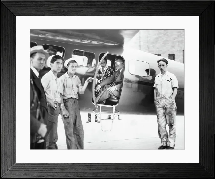 Framed Print : Wiley Post And His Wife Edna Mae Leave New York Framed Print : Wiley Post And His Wife Edna Mae Leave New York