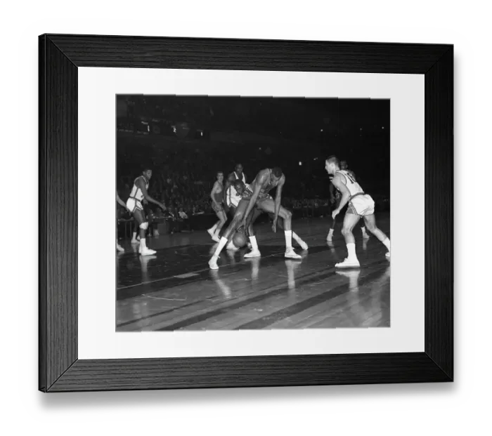 Framed Print : New York Knicks v Philadelphia 76ers Framed Print : New York Knicks v Philadelphia 76ers