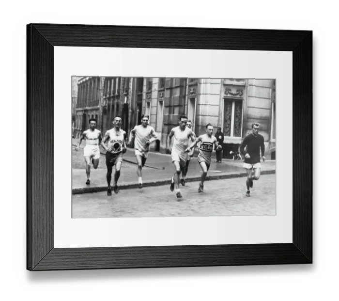 Framed Print : The American Marathon Team Running In Paris Before The Olympics Framed Print : The American Marathon Team Running In Paris Before The Olympics