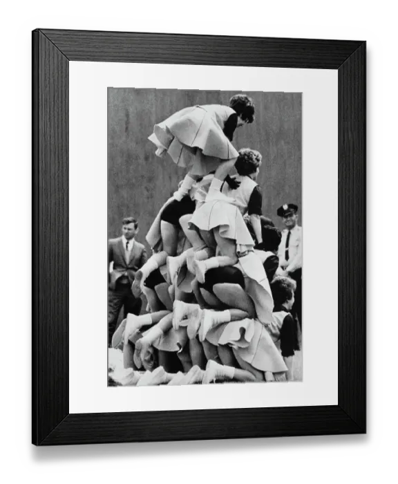 Framed Print : The Steelerettes - Steelers Vs Giants Framed Print : The Steelerettes - Steelers Vs Giants