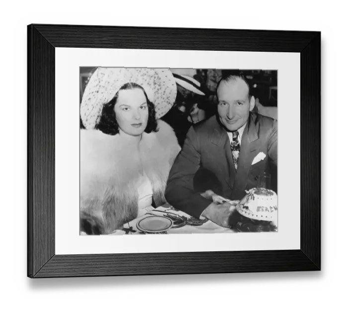 Framed Print : Virginia Hill And Major Riddle At The Beachcomber Framed Print : Virginia Hill And Major Riddle At The Beachcomber