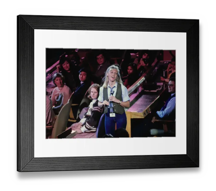 Framed Print : Olivia Newton-John Framed Print : Olivia Newton-John