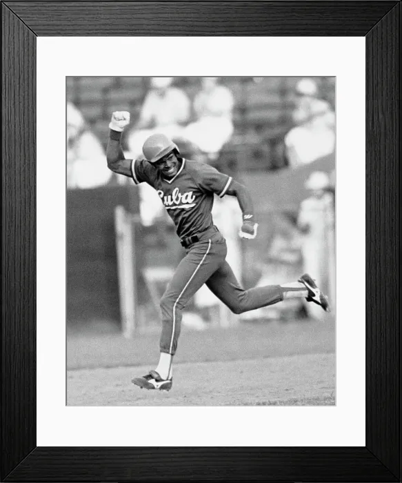 Framed Print : Antonio Pacheco Hit 9th Inning - Pan American Games Framed Print : Antonio Pacheco Hit 9th Inning - Pan American Games