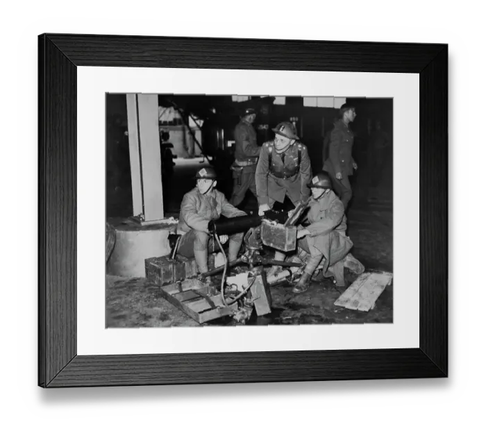 Framed Print : Machine Gunners Framed Print : Machine Gunners