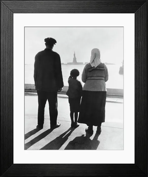 Framed Print : Immigrant Family - New York / New Jersey Framed Print : Immigrant Family - New York / New Jersey