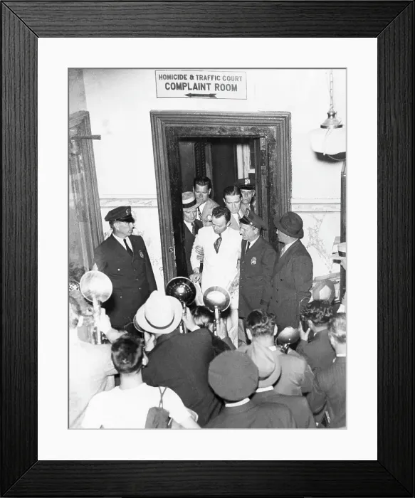 Framed Print : Robert Irwin Arrives At Homicide Court Framed Print : Robert Irwin Arrives At Homicide Court