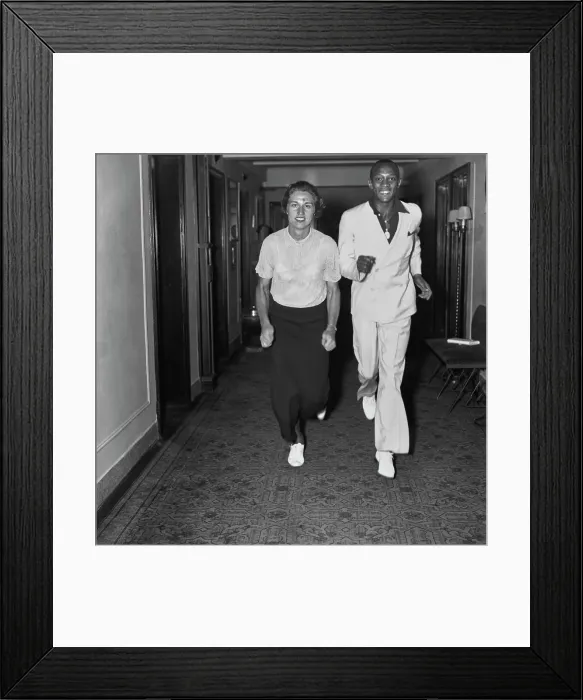 Framed Print : Helen Stephens And Jesse Owens Framed Print : Helen Stephens And Jesse Owens