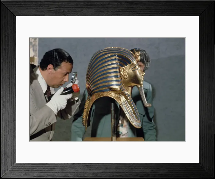 Framed Print : Tutankhamun's Funerary Mask Framed Print : Tutankhamun's Funerary Mask