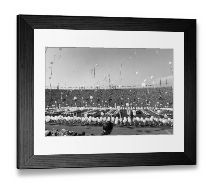 Framed Print : Balloons Released For Olympic Games Opening Ceremony Framed Print : Balloons Released For Olympic Games Opening Ceremony