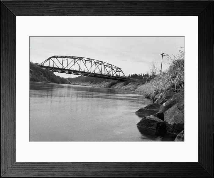 Framed Print : Green River, Seattle Framed Print : Green River, Seattle