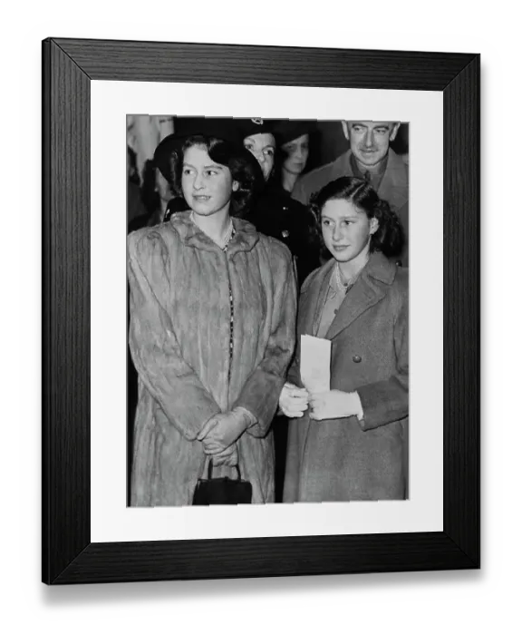 Framed Print : Princesses At The Theatre