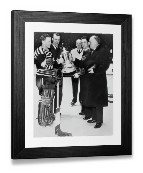 Framed Print : Charles Gardiner Wins Vezina Trophy Framed Print : Charles Gardiner Wins Vezina Trophy