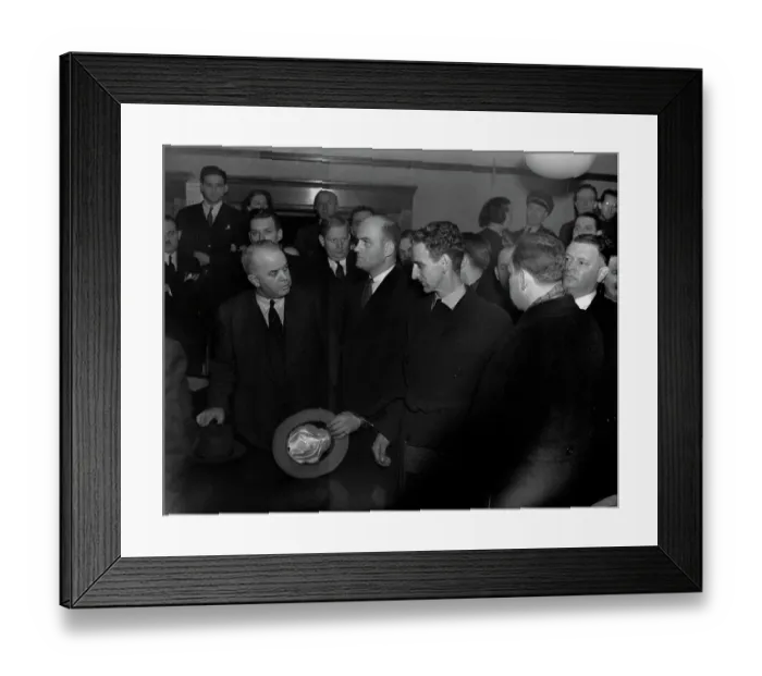 Framed Print : Kidnapper Arriving At Court Framed Print : Kidnapper Arriving At Court