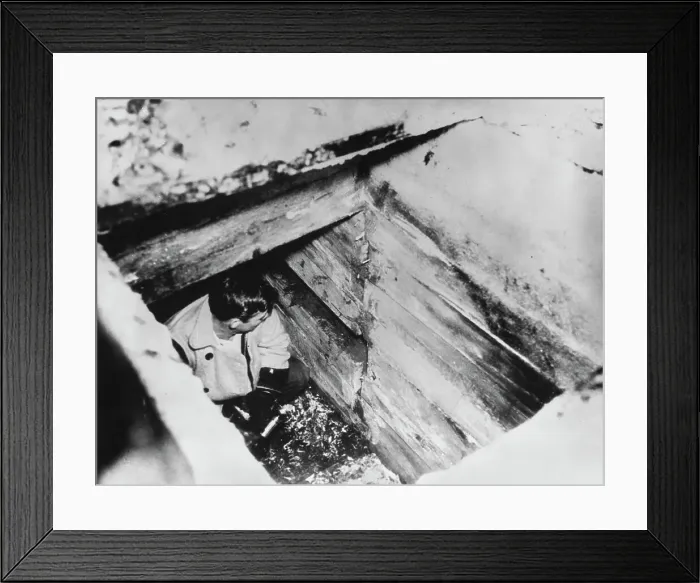 Framed Print : Kidnappers Dug-Out Framed Print : Kidnappers Dug-Out