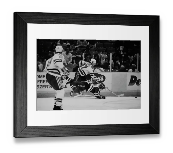Framed Print : Minnesota North Stars v New Jersey Devils Framed Print : Minnesota North Stars v New Jersey Devils
