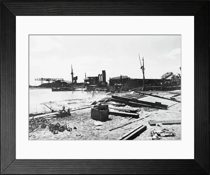 Framed Print : Tunis Harbour, 1943 Framed Print : Tunis Harbour, 1943
