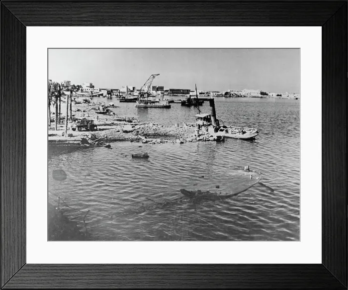 Framed Print : Tripoli Harbour, 1943 Framed Print : Tripoli Harbour, 1943