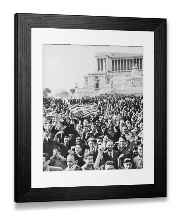 Framed Print : Romans Cheer US Army Troops Framed Print : Romans Cheer US Army Troops