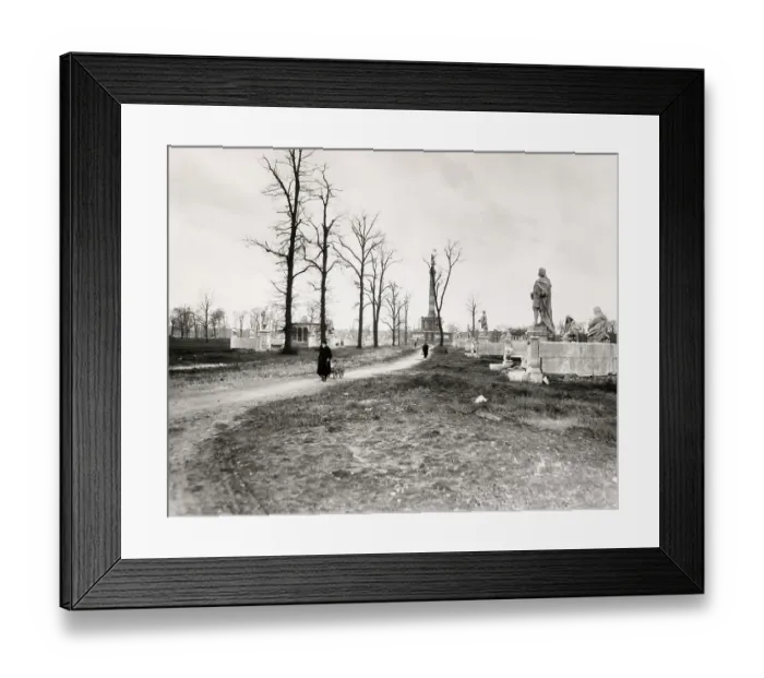 Framed Print : Siegesallee In Berlin Framed Print : Siegesallee In Berlin