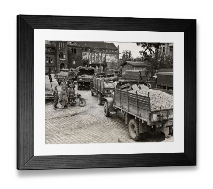 Framed Print : Food Trucks In Berlin Framed Print : Food Trucks In Berlin