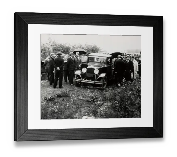 Framed Print : Scene Of A Murder In New York Framed Print : Scene Of A Murder In New York