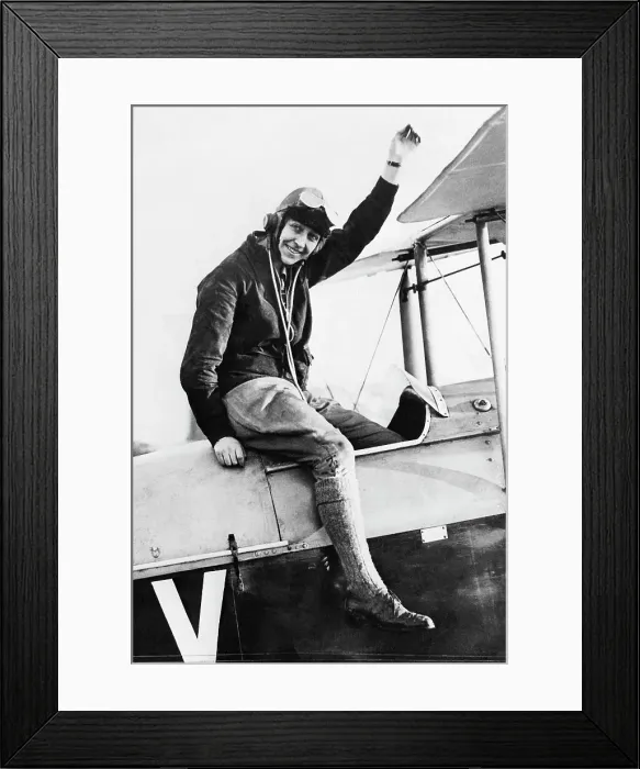 Framed Print : Aviatrix Amy Johnson on Her Plane Framed Print : Aviatrix Amy Johnson on Her Plane