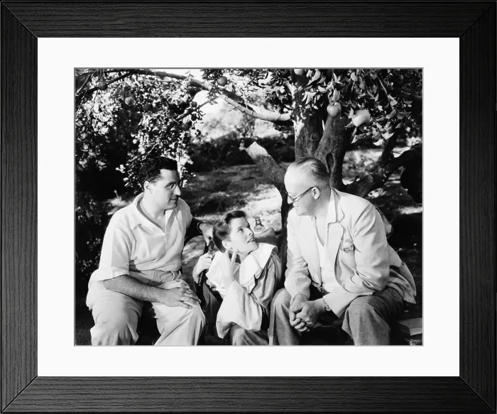Framed Print : Director George Cukor with Katharine Hepburn and Hugh Walpole Framed Print : Director George Cukor with Katharine Hepburn and Hugh Walpole