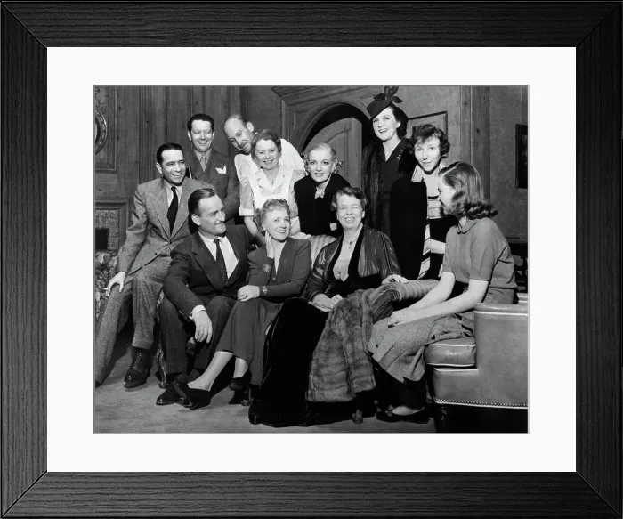 Framed Print : Eleanor Roosevelt With Cast Of Theatre Play Framed Print : Eleanor Roosevelt With Cast Of Theatre Play